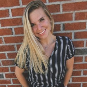 Meet your Posher, Lauren